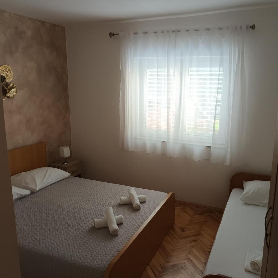 Apartments Monika Omis Omiš Exterior foto